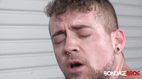 BondageBros: Jay Austin blows & rides muscular hunk Michael Romans veiny meat