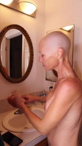 I Bic My Head, Smoke and Cum