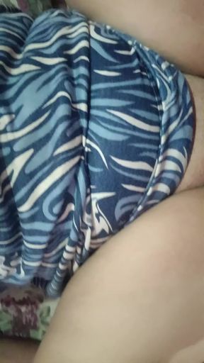 Aaj Bhabi nighty mai chodane Aayi