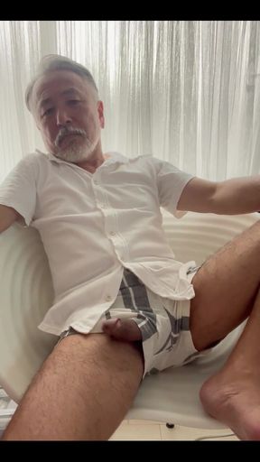 If I rode my bike without underwear, my face would probably show when I was waiting at a traffic light.