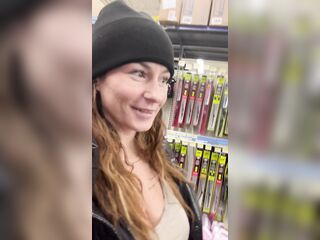 Large natural Tit flash in Walmart