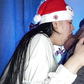 THE FIRST CHRISTMAS BLOWJOB WITH DEEP THROAT MAQUINASPERFECTAS