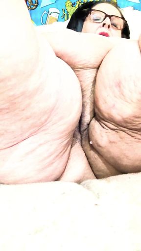 7 Is Her Lucky Number When She Cums All Over