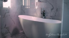 Great trans model takes a bath & shaves