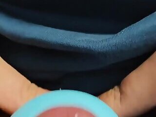 Tiny vibrator