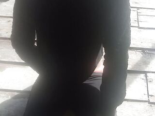 AMATEUR BLACK PEE DURING THE TIME THAT WIFE CHEAT SPOUSE LAWN YARD OUTDOOR
