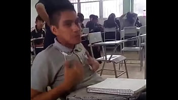 Colegiana sedienta de sexo