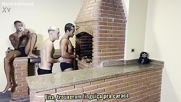 Churrasco entre heteros acaba em broderagem entre 3 dotados