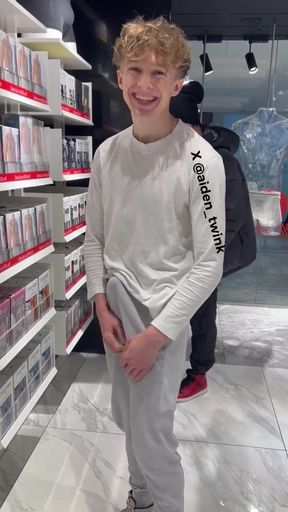 Amature: Public boner,