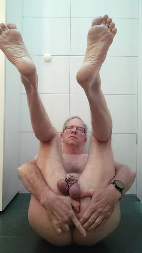 Horny to piss