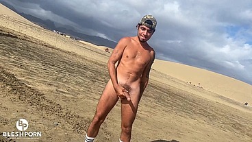 LEO BULGARI SEX AND CUM ON THE BEACH WITH HIS FRIENDS THE BLESHPORN - FULL VIDEO!!!