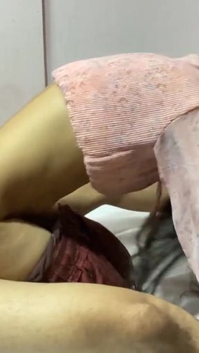 Thrilling moment from &quot;Girl friend ki pahli chudayi vo bhi hotel me with hindi audio full HD desi chudai porn&quot;