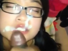 Chinese girl sucking and facial from bbc