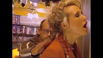Real Hardcore Sex in Porn Shop - Pornokino Sex german