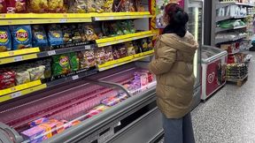 me agarra del nabo la chica del supermercado