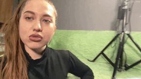 Amazing b94 The girl spits on you Do you want the Bertie to spit all over you? [wmv]