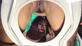 Bossy Delilah Toilet 6