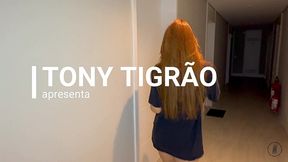 a sensacional bella ruiva completinha pra voces