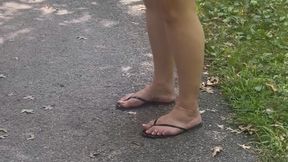 Creeper followed me to hear my flip flop smack