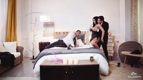 ”Los Consoladores: Sexy foursome with Spanish swingers & Romanian hot girl”