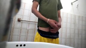 Italian hunk gets destroyed in visiting bathroom with massive 8 inch cock