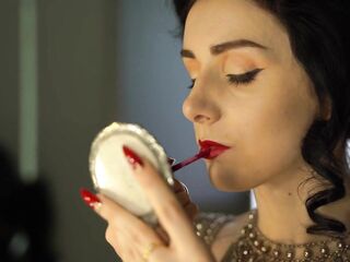 Femdom-Goddess with red lipstick