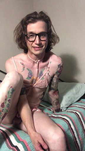 Tessa Shows off Her New Cage Before Stuffing Her Ass