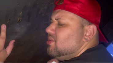 Gordinho arrombado pelo neg&atilde_o de rua muito dotado.