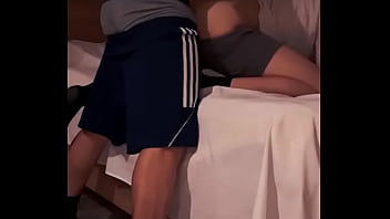 Vecino atletico y guapo bien armado me folla en secreto despues de unos tragos en su casa