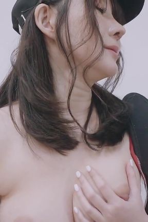 Horny Couple Invite Delivery Into a Dirty Threesome