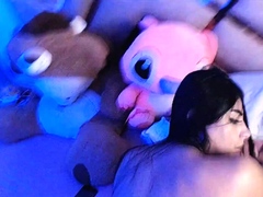 I go to visit my parents' house and the neighbor only comes