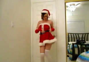 Cute tight girlfriend in xmas outfit gives me nice strip dance