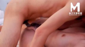 【国产】麻豆传媒作品/傲娇女邻居被玩弄/免费观看