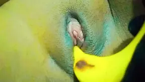 Massaging my pussy with big banana