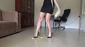 twist my ankle on a banana m