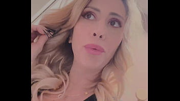 Hello la Team ! Aujourd&#039_hui je revisite le classique du &quot_plombier&quot_ en bouchant ...