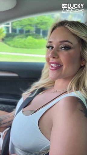 Bombshell Kali Roses Poolside Hookup With This Lucky Guy