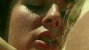 Lust &uuml;berschreitet jede Grenze mit frechen College-Girls