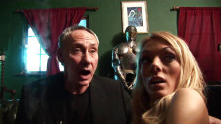 Stora tuttar stor röv Tarra White i strumpor analt knullad i hardcore anal orgie av stor kuk Ben Dover och Paul Chaplin