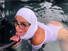 Hijabi Aaliyah Yasin's hot tub BBC JOI
