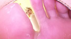 Hiding in Giantess Fanyu's shoe (Tiny3DX)