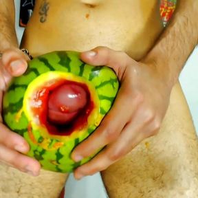 Fucking a watermelon until I cum inside it - Camilo Brown