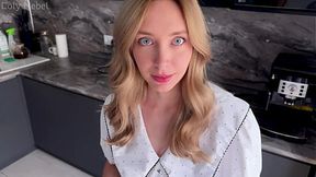Asian beauty gets fed creampie in public by her boyfriend