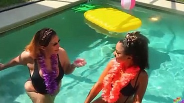 Me and MandiMayxxx seduced party boy Gibby The Clown for some WAP