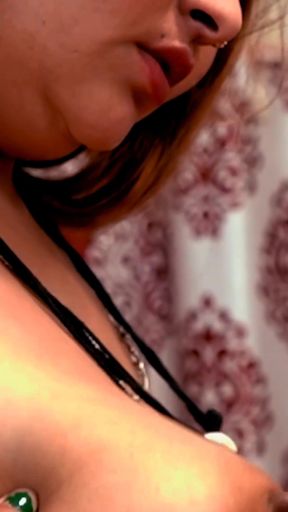 A desi wife had wild sex with her husband's boss to please him for promotion.or pakra gaya   Clip 1