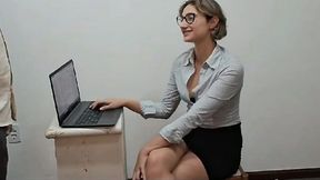 Steamy Songstress Spills Secrets in XXX Interview