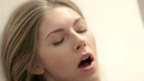 ”Skinny Russian teen flicks the bean”