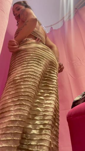 Amateur teen with big tits exposes her juicy pussy on OnlyFans