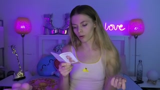 Pretty girl Sophie Sparks Reviews Paloqueth Female Bust Masturbator