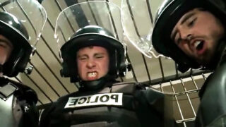 Američan Connor Maguire a Jeremy Stevens, šukaní do zadku bez sedla